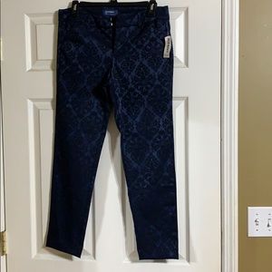 Old Navy Pixie pant